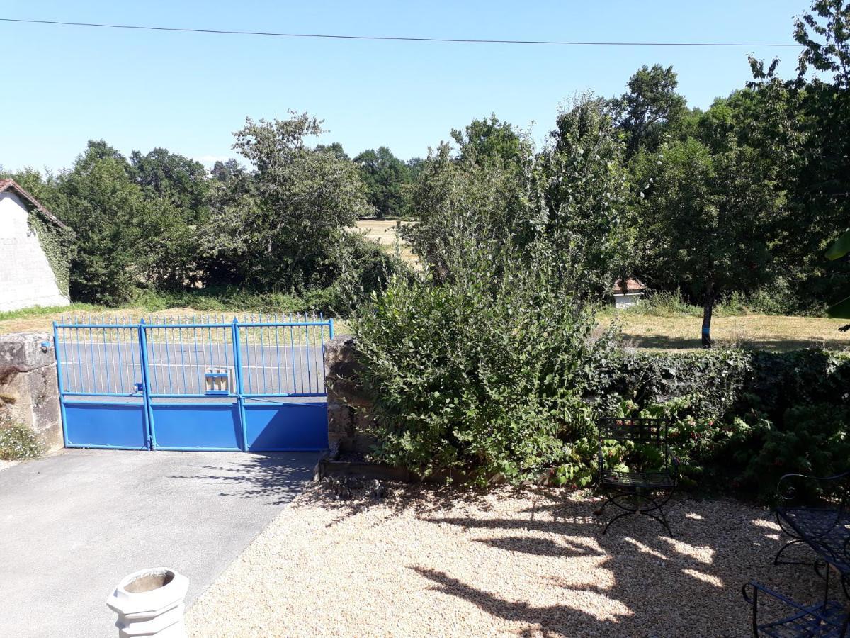 Les Tibles Nanthiat Exterior photo
